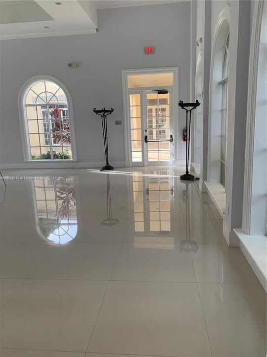 最近租的: $1,950 (1 贝兹, 1 浴室, 810 平方英尺)