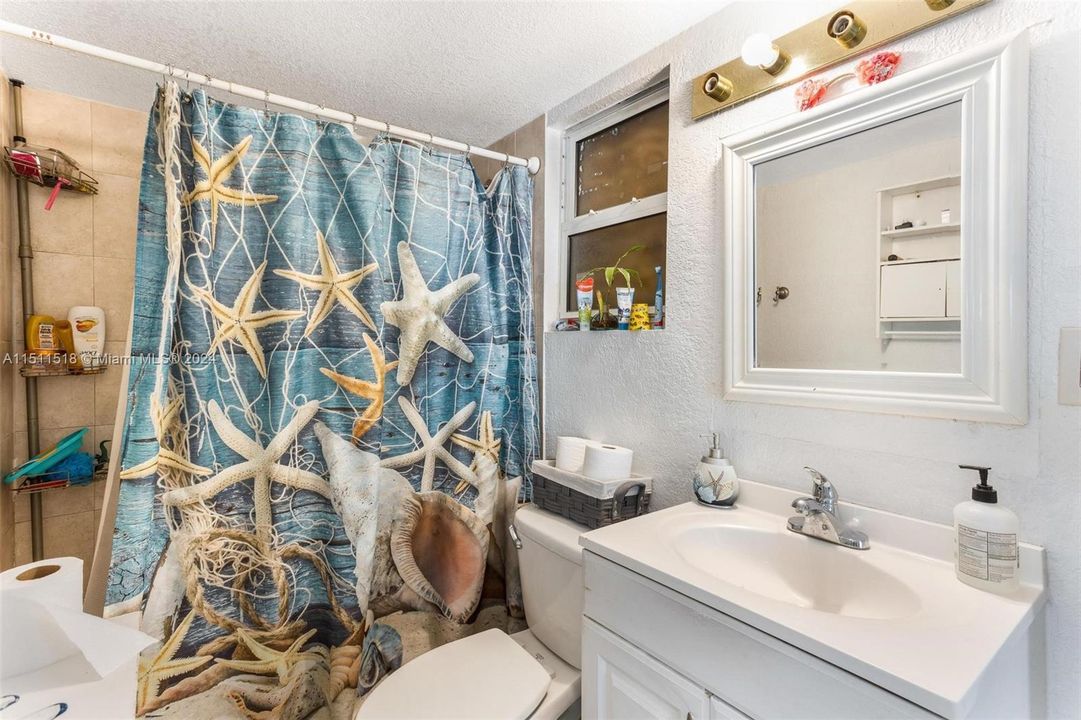 Recently Sold: $285,000 (2 beds, 2 baths, 780 Square Feet)