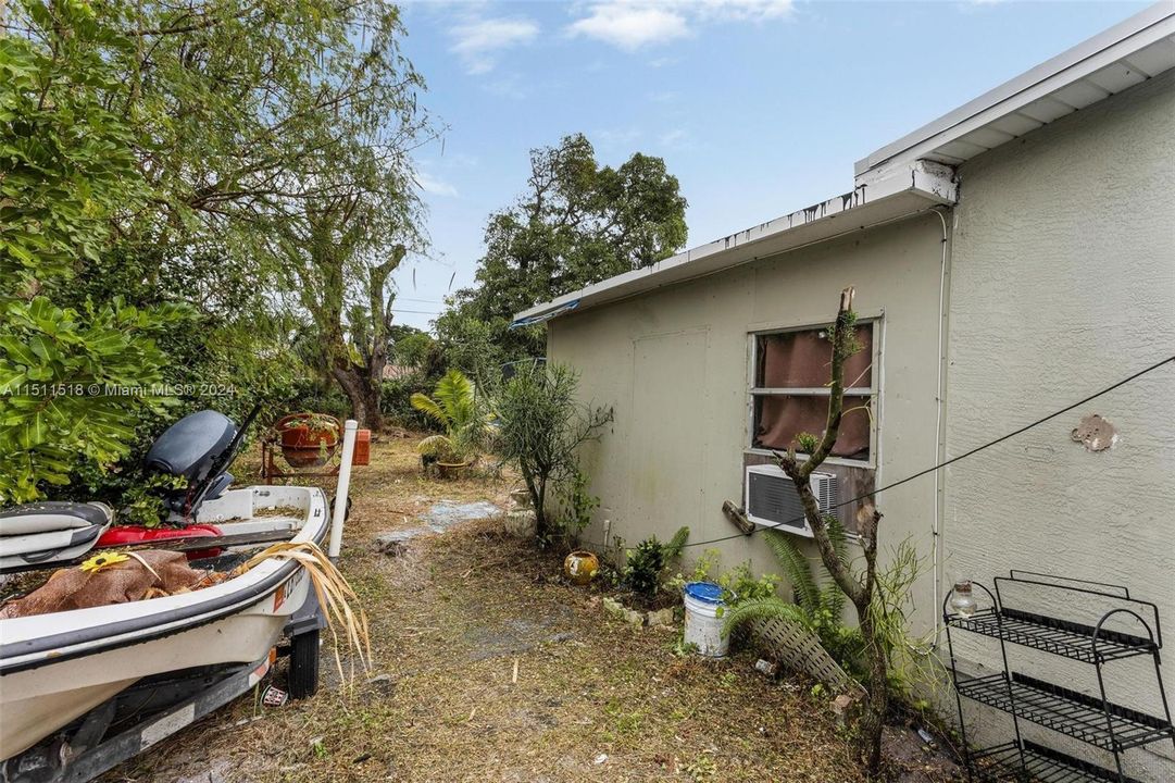 Recently Sold: $285,000 (2 beds, 2 baths, 780 Square Feet)