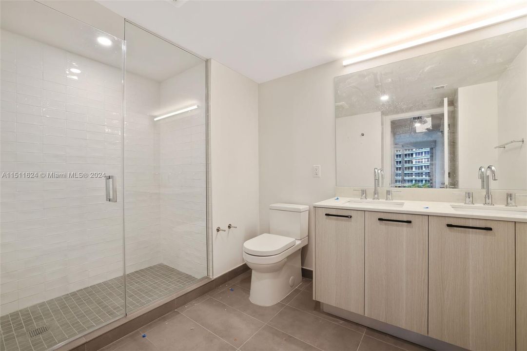 Recientemente alquilado: $4,664 (2 camas, 2 baños, 1257 Pies cuadrados)