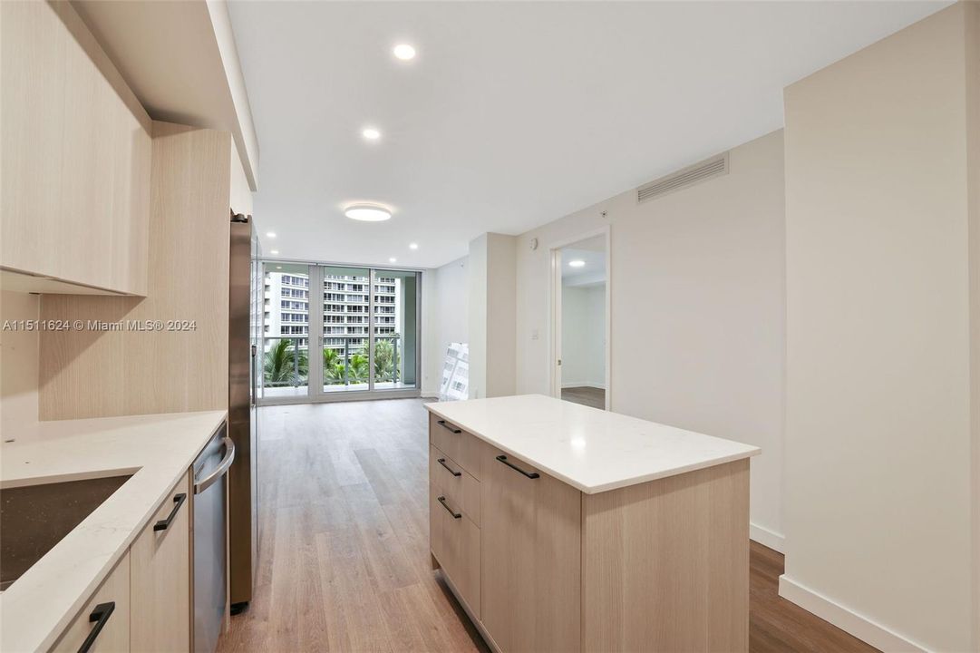 Recientemente alquilado: $4,664 (2 camas, 2 baños, 1257 Pies cuadrados)