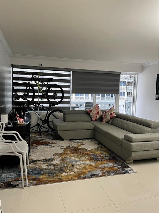 Recently Rented: $3,250 (1 beds, 1 baths, 870 Square Feet)