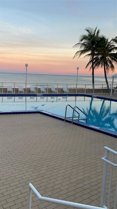 Recently Rented: $3,250 (1 beds, 1 baths, 870 Square Feet)