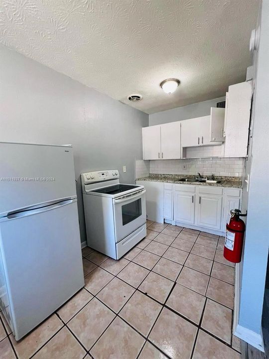 For Sale: $99,000 (2 beds, 1 baths, 682 Square Feet)