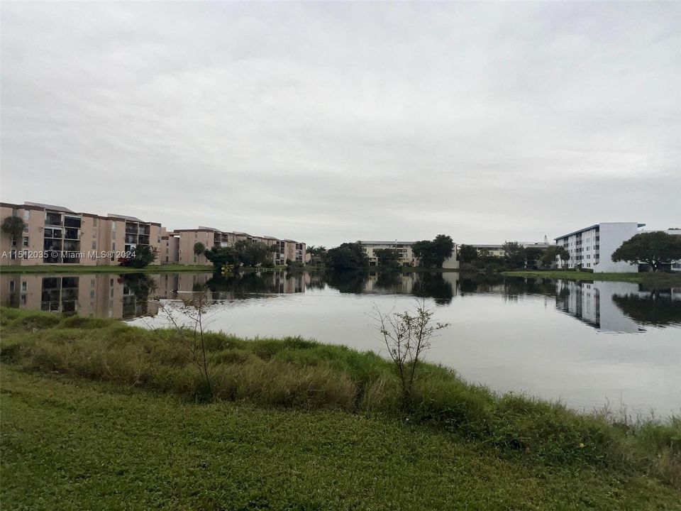 Recently Sold: $274,000 (3 beds, 2 baths, 1467 Square Feet)