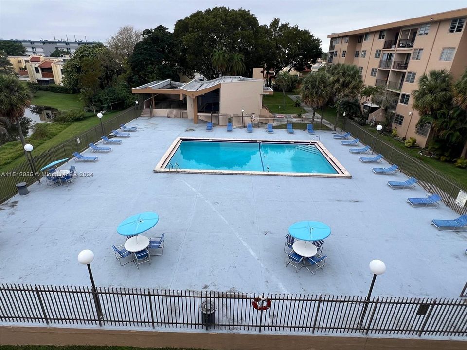 Recently Sold: $274,000 (3 beds, 2 baths, 1467 Square Feet)