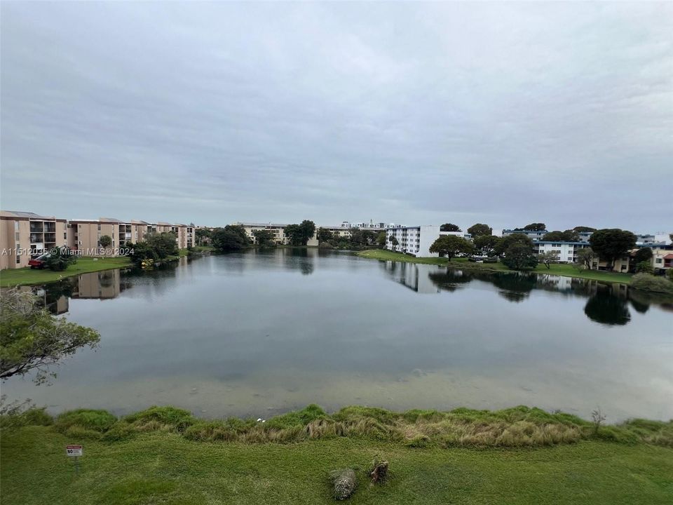 Recently Sold: $274,000 (3 beds, 2 baths, 1467 Square Feet)