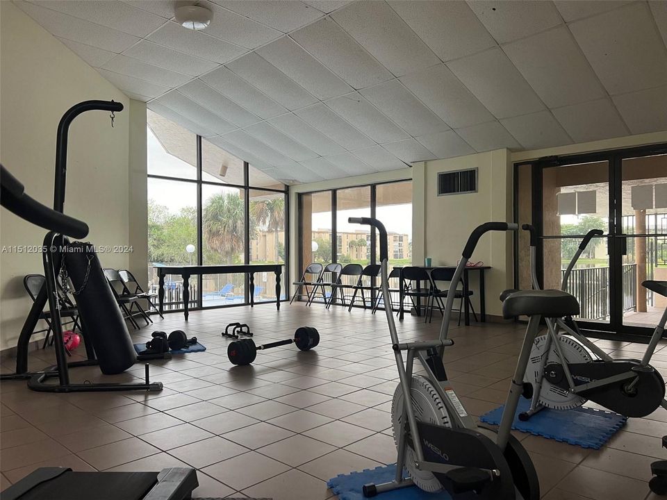 Recently Sold: $274,000 (3 beds, 2 baths, 1467 Square Feet)