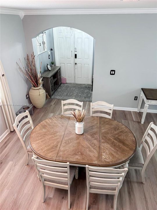 Recently Rented: $3,650 (4 beds, 2 baths, 2379 Square Feet)