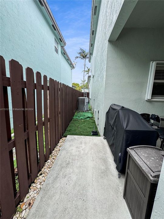 Recently Rented: $3,650 (4 beds, 2 baths, 2379 Square Feet)