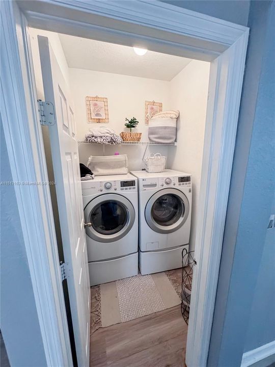 Recently Rented: $3,650 (4 beds, 2 baths, 2379 Square Feet)