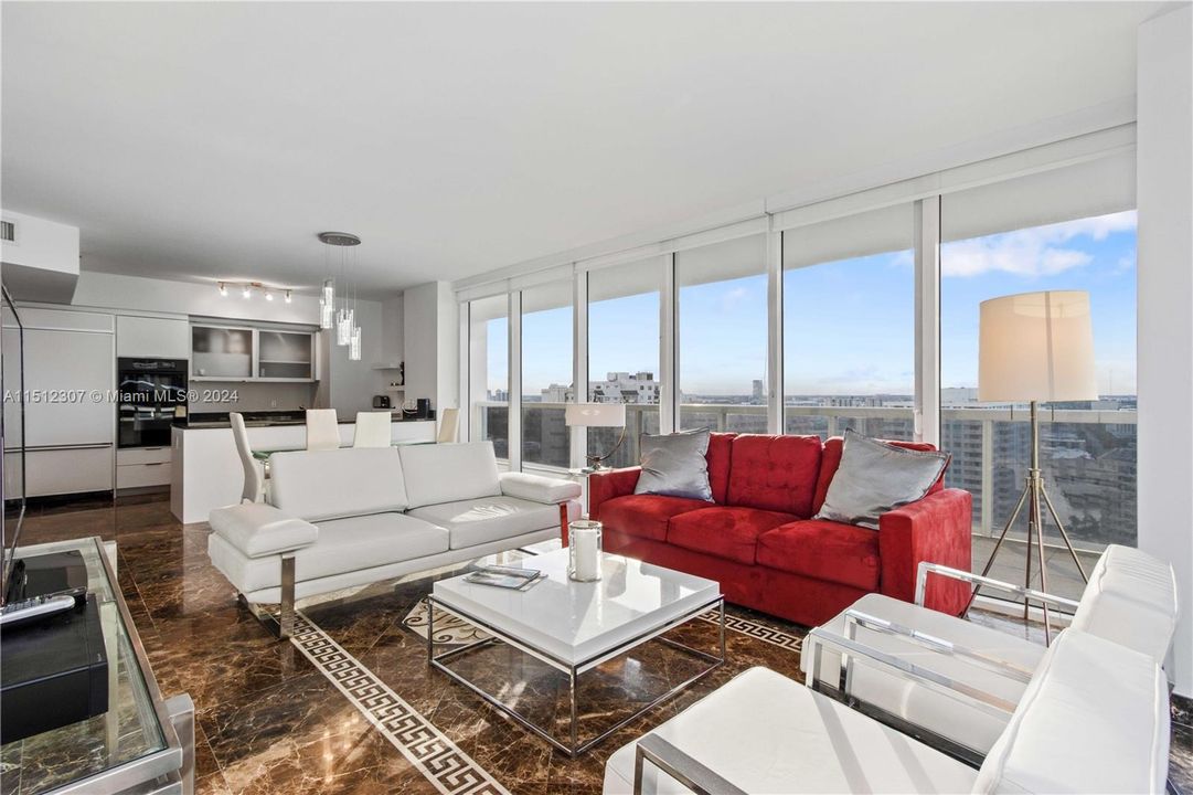 For Sale: $1,175,000 (2 beds, 2 baths, 1458 Square Feet)