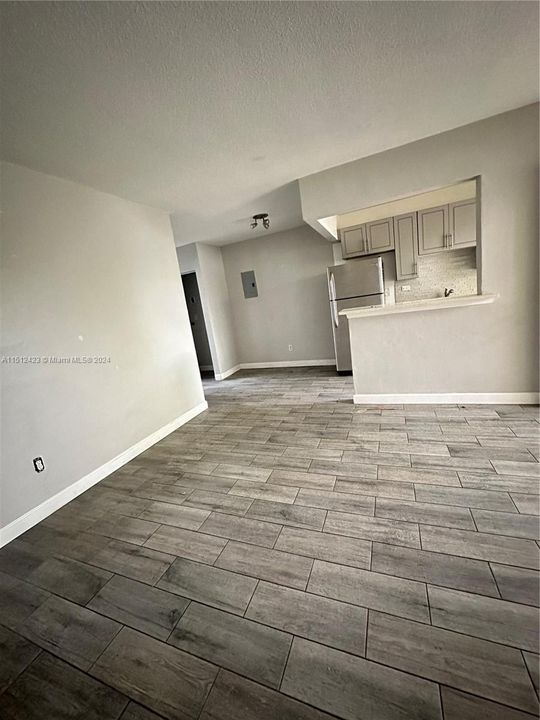 For Sale: $280,000 (1 beds, 1 baths, 540 Square Feet)