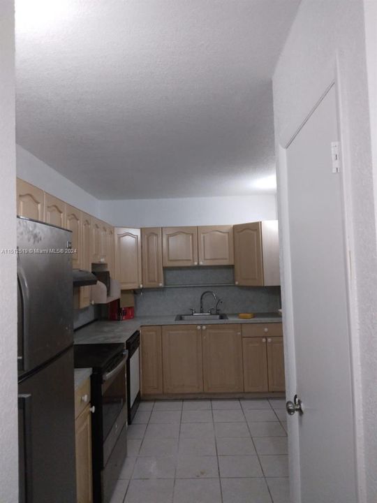 For Sale: $210,000 (2 beds, 1 baths, 1075 Square Feet)