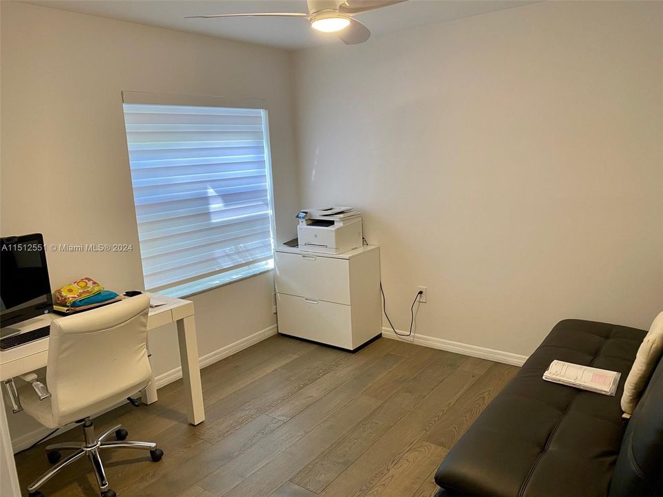 Recently Rented: $5,900 (4 beds, 2 baths, 2444 Square Feet)