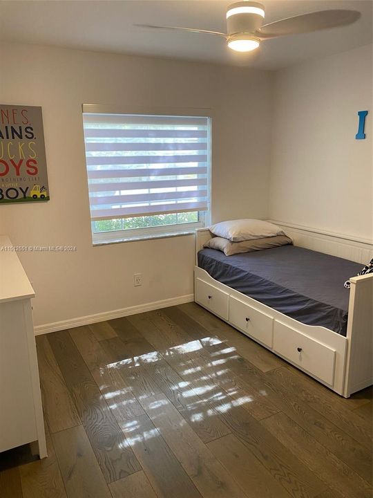 Recently Rented: $5,900 (4 beds, 2 baths, 2444 Square Feet)