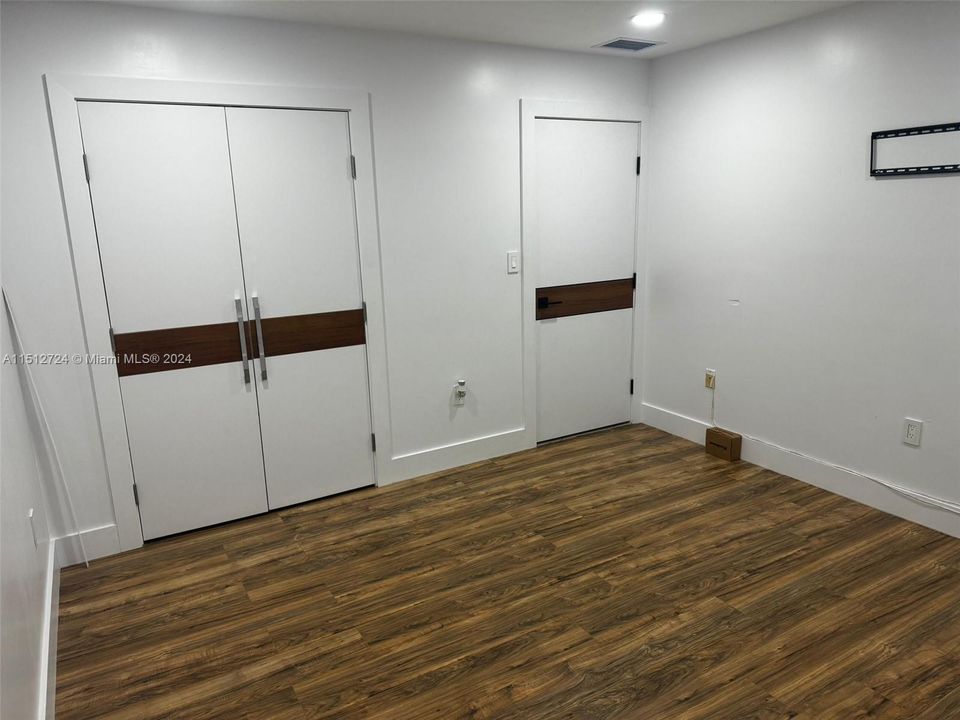 Recently Rented: $4,800 (3 beds, 2 baths, 2504 Square Feet)