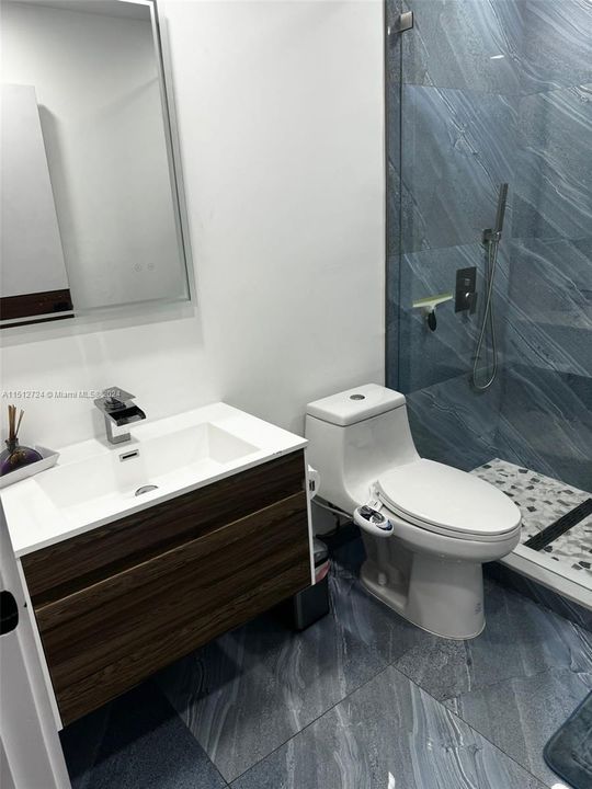 Recently Rented: $4,800 (3 beds, 2 baths, 2504 Square Feet)