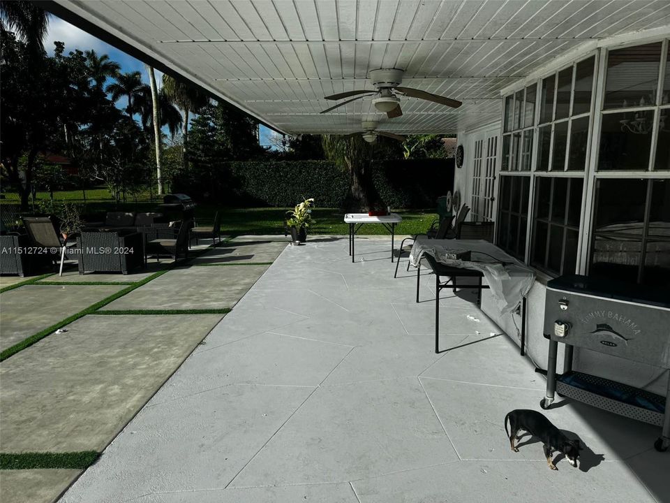 Recently Rented: $4,800 (3 beds, 2 baths, 2504 Square Feet)