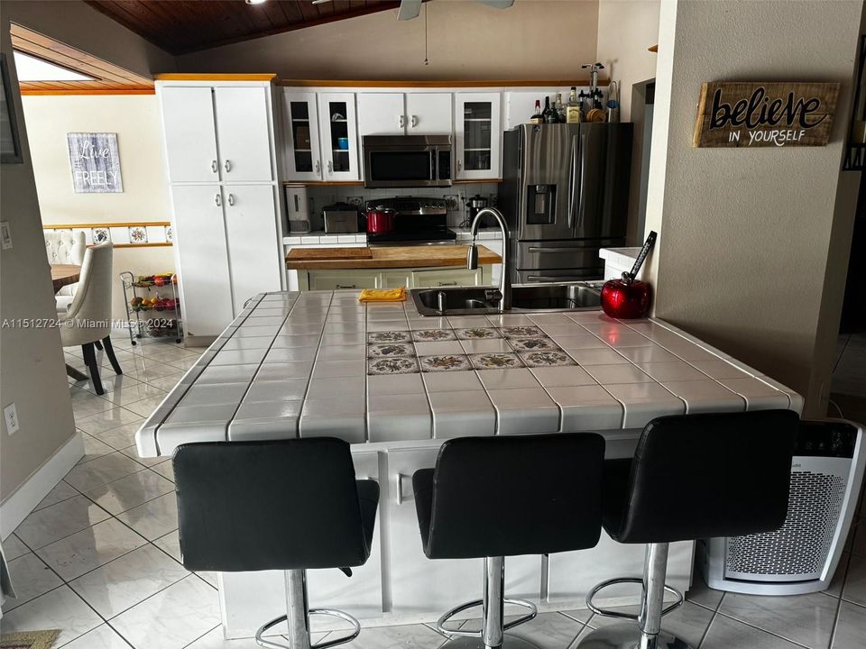 Recently Rented: $4,800 (3 beds, 2 baths, 2504 Square Feet)