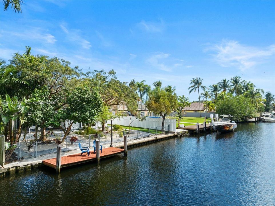 Relax, grab a fishing pole or dock your boat on your private dock as you bask in the Florida sun while enjoying the soothing vistas on the flowing Dania Cutoff canal