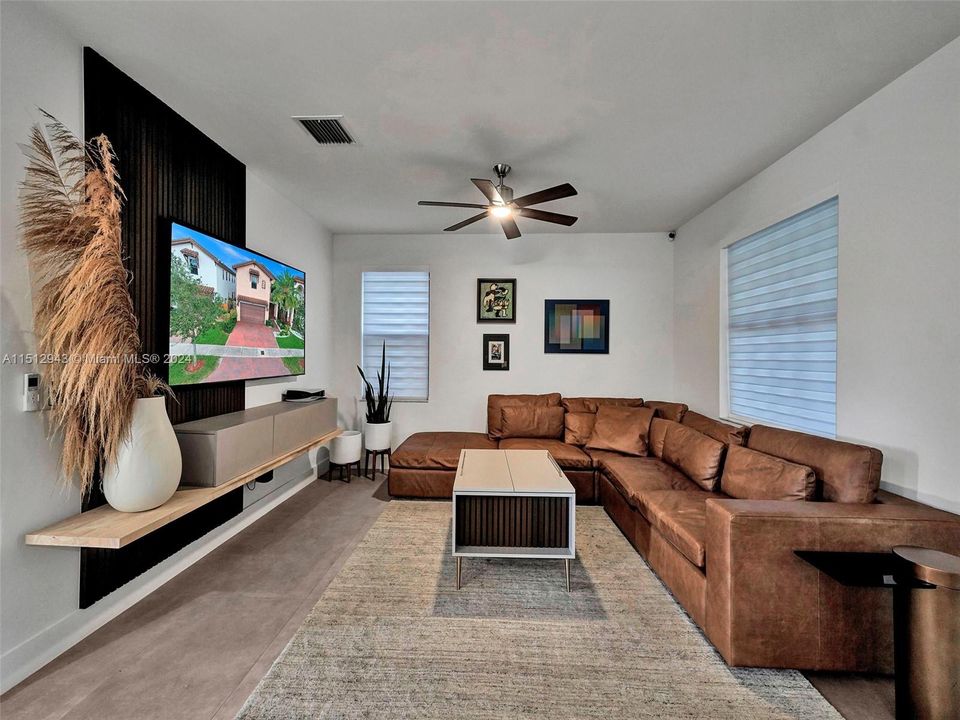 最近租的: $7,000 (4 贝兹, 3 浴室, 2650 平方英尺)