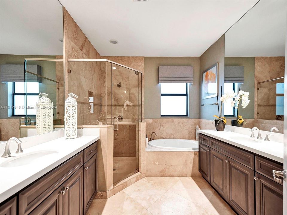 最近租的: $7,000 (4 贝兹, 3 浴室, 2650 平方英尺)