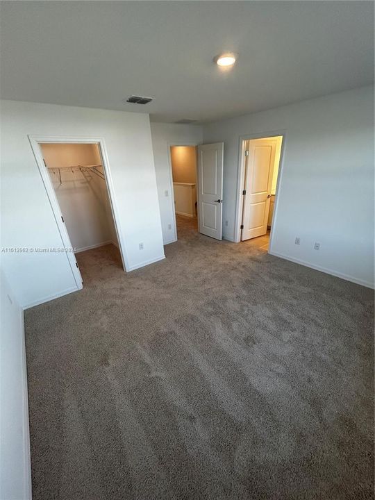 For Rent: $2,250 (3 beds, 2 baths, 1373 Square Feet)
