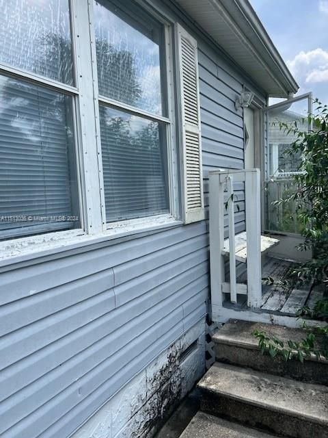 Recently Sold: $145,000 (2 beds, 2 baths, 960 Square Feet)