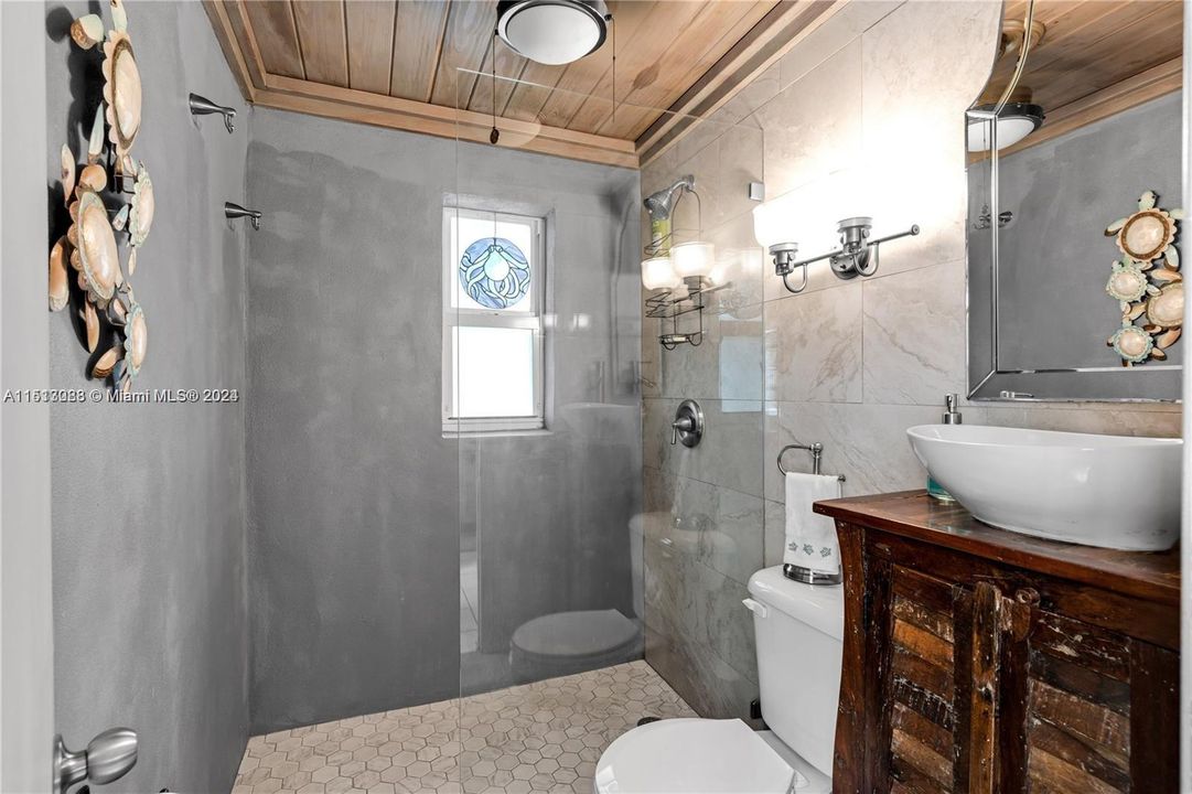 Недавно арендовано: $4,300 (1 спален, 1 ванн, 561 Квадратных фут)