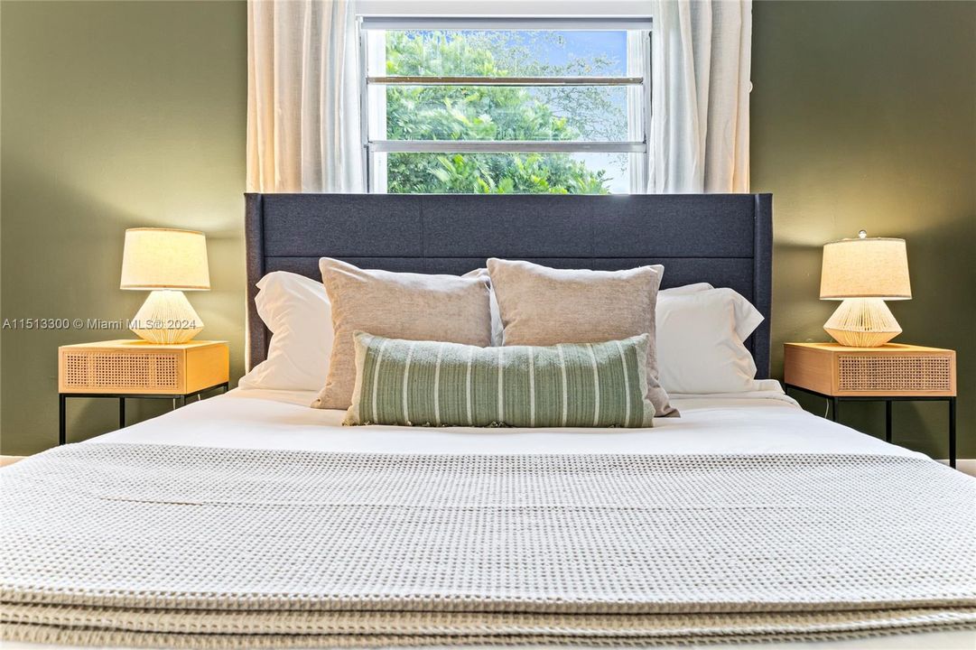 For Rent: $3,700 (3 beds, 2 baths, 1183 Square Feet)