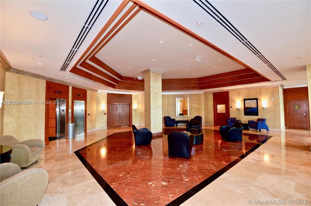 Недавно продано: $580,000 (2 спален, 2 ванн, 1251 Квадратных фут)