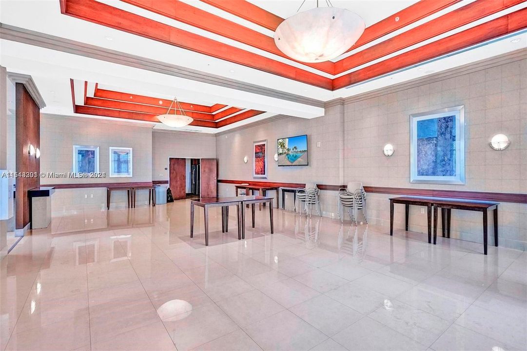 Недавно продано: $580,000 (2 спален, 2 ванн, 1251 Квадратных фут)