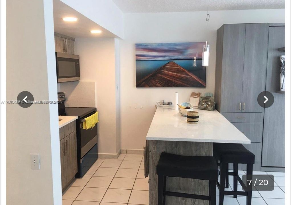 Active With Contract: $220,000 (0 beds, 1 baths, 420 Square Feet)