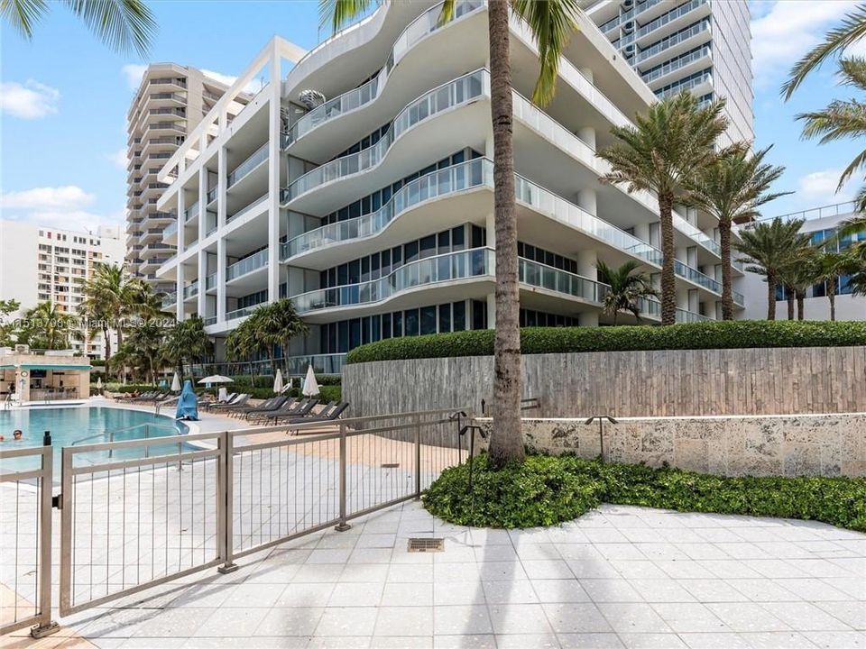 Recently Rented: $10,000 (2 beds, 2 baths, 1255 Square Feet)