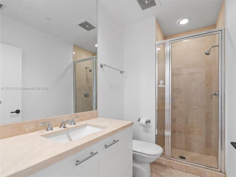 Recently Rented: $10,000 (2 beds, 2 baths, 1255 Square Feet)