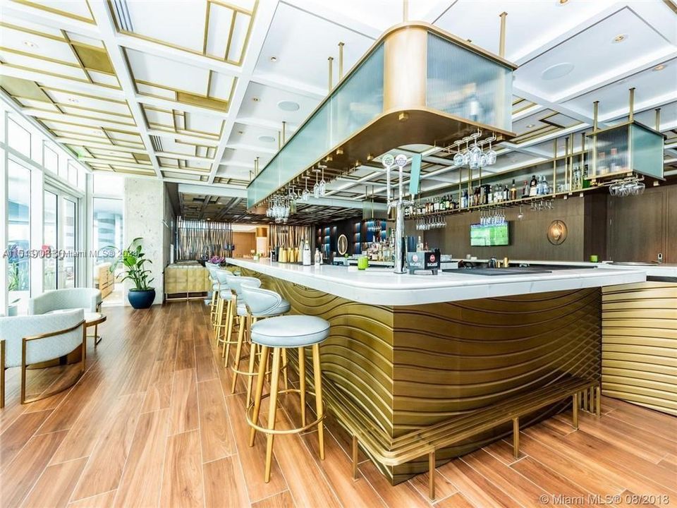 Recently Rented: $10,000 (2 beds, 2 baths, 1255 Square Feet)