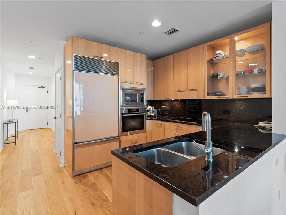 Recently Rented: $10,000 (2 beds, 2 baths, 1255 Square Feet)