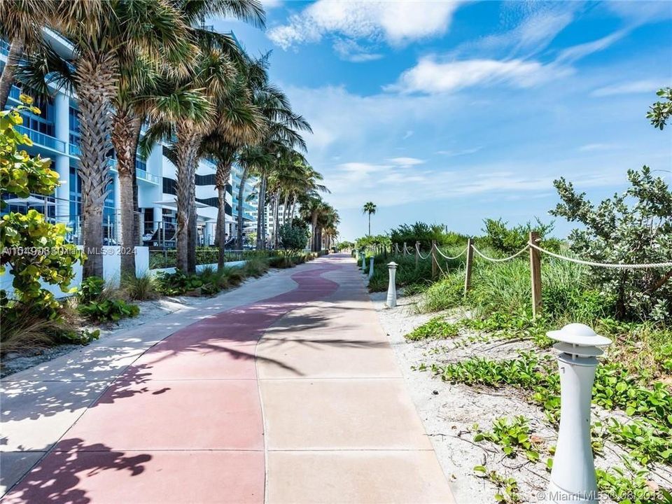 Recently Rented: $10,000 (2 beds, 2 baths, 1255 Square Feet)