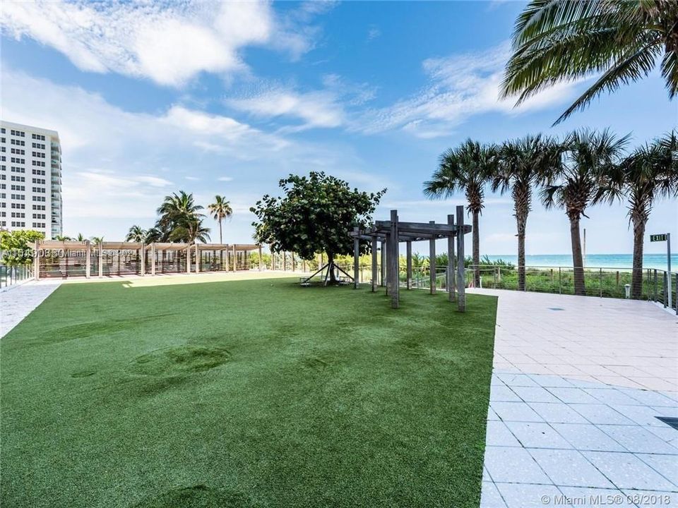 Recently Rented: $10,000 (2 beds, 2 baths, 1255 Square Feet)