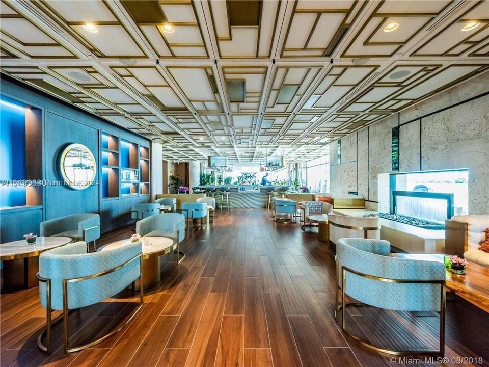 Recently Rented: $10,000 (2 beds, 2 baths, 1255 Square Feet)