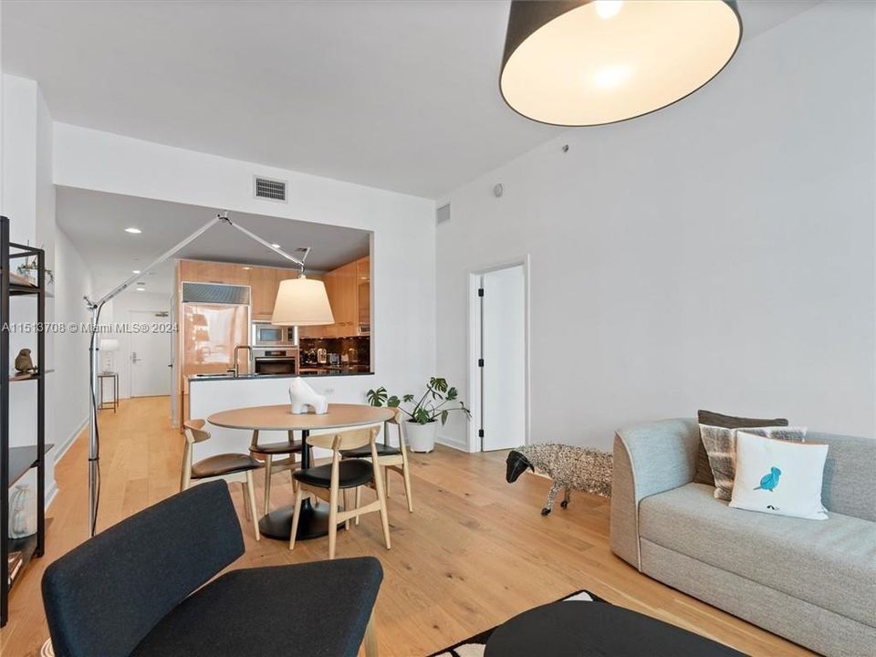 Recently Rented: $10,000 (2 beds, 2 baths, 1255 Square Feet)