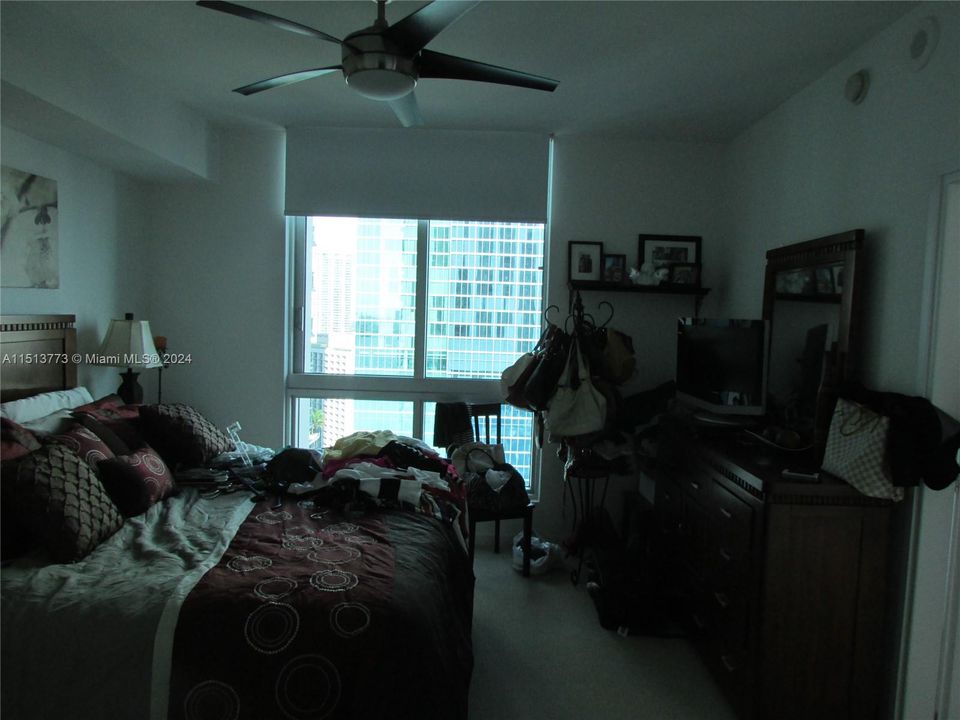 For Sale: $395,000 (1 beds, 1 baths, 539 Square Feet)