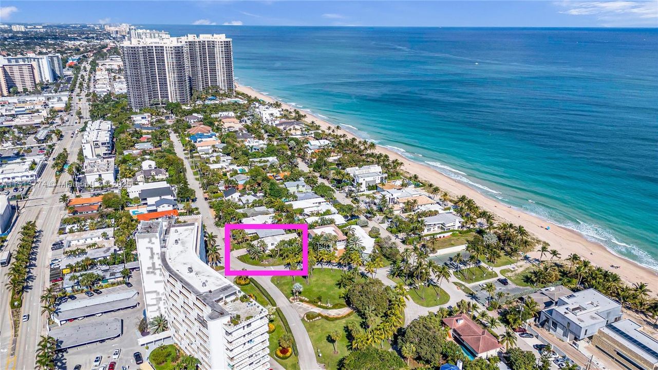 最近售出: $1,799,990 (3 贝兹, 3 浴室, 2318 平方英尺)