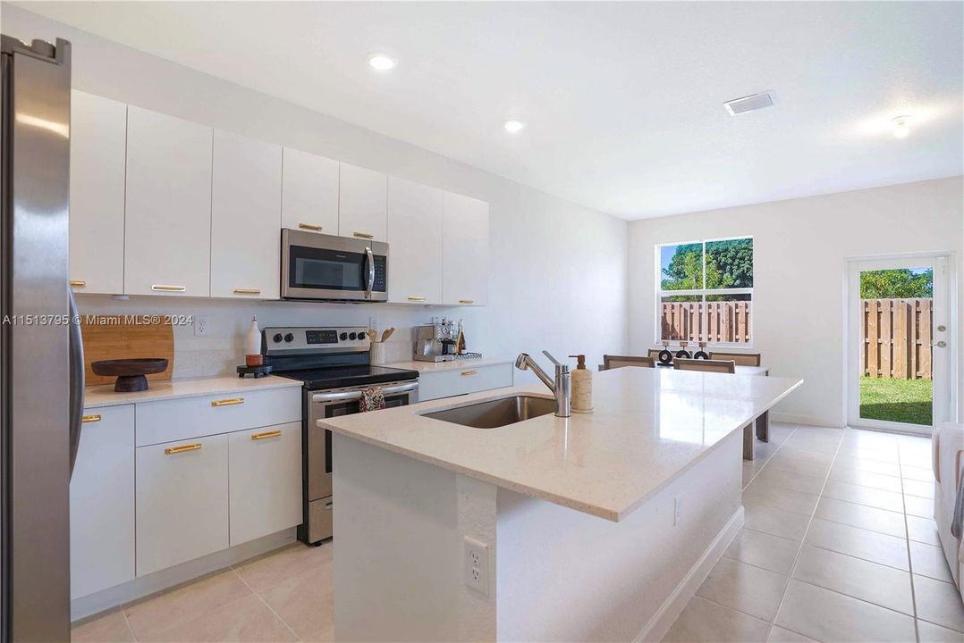 For Sale: $675,000 (4 beds, 2 baths, 1983 Square Feet)