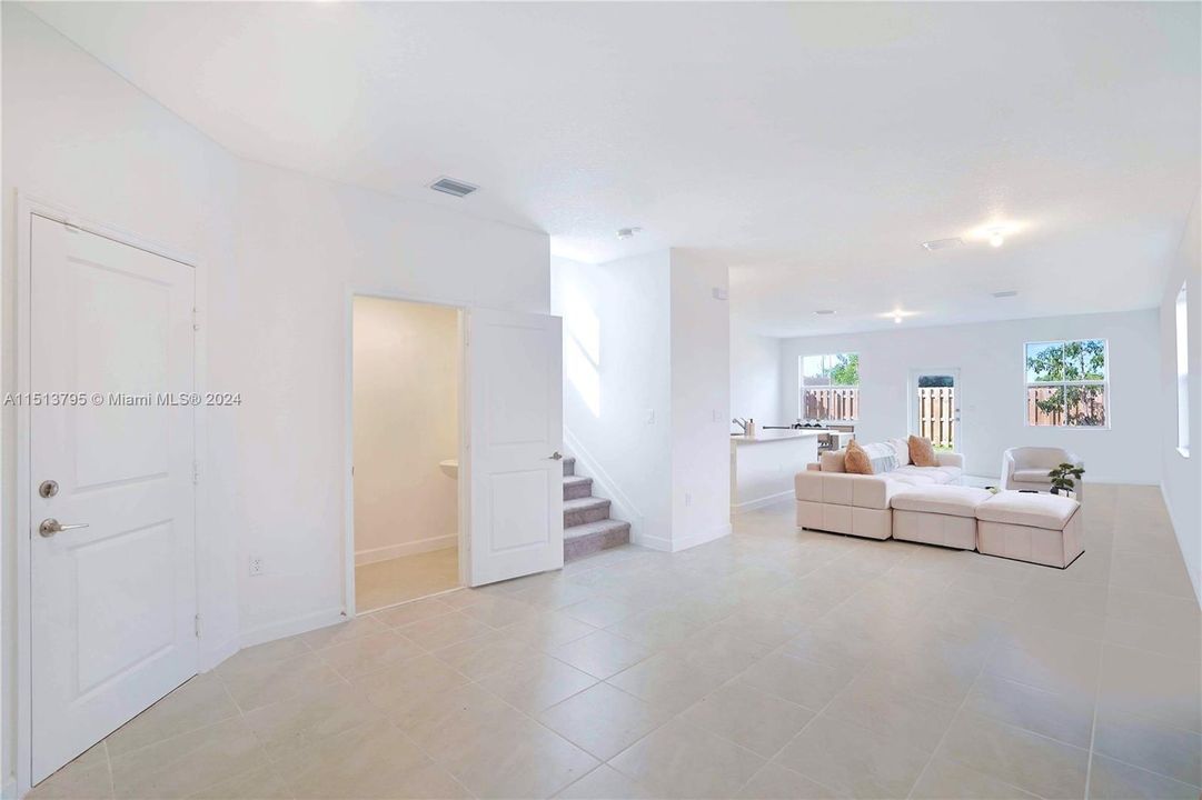 For Sale: $675,000 (4 beds, 2 baths, 1983 Square Feet)
