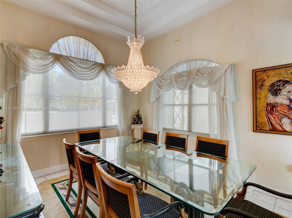 Recently Sold: $2,295,000 (4 beds, 4 baths, 3611 Square Feet)