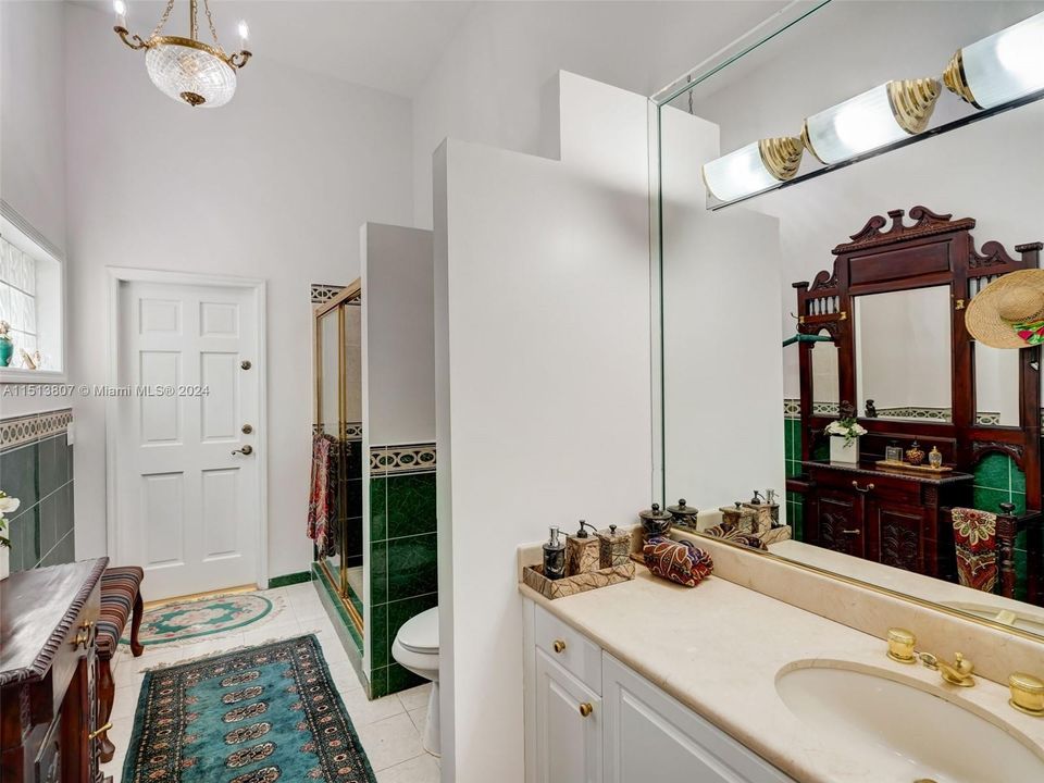 Recently Sold: $2,295,000 (4 beds, 4 baths, 3611 Square Feet)