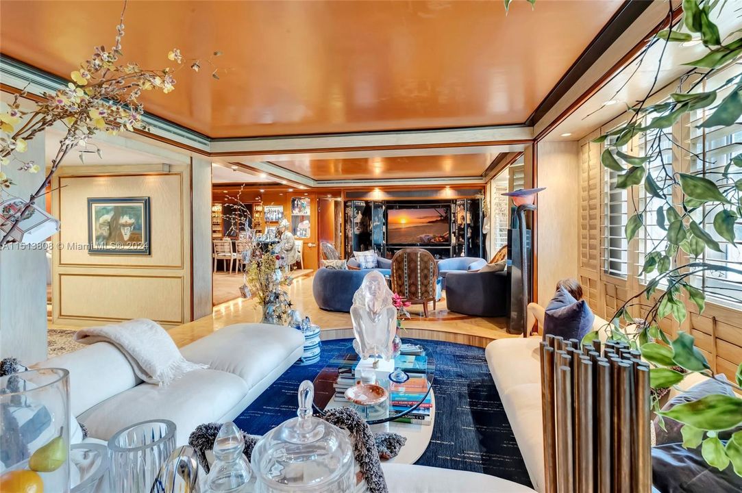 Recently Sold: $350,000 (4 beds, 4 baths, 3225 Square Feet)