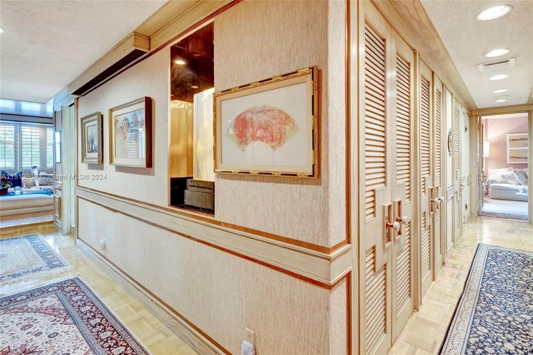 Recently Sold: $350,000 (4 beds, 4 baths, 3225 Square Feet)